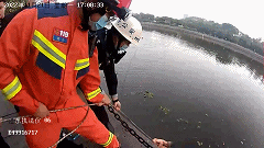 1673314035920664.gif 640 (9).gif